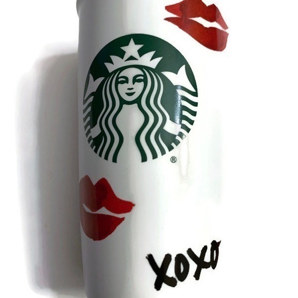 Starbucks Other - Starbucks 2015 XOXO Red Lip Prints 12oz Valentines